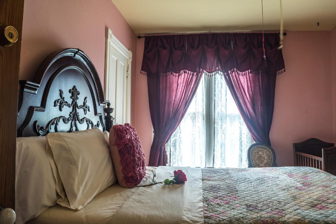 The Ann Stevens House Bed and Breakfast Cassadaga Buitenkant foto