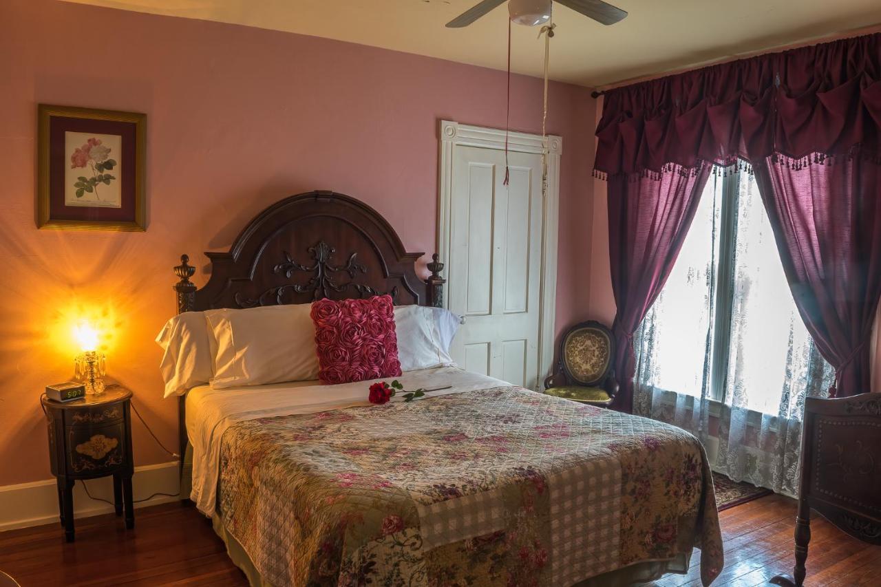 The Ann Stevens House Bed and Breakfast Cassadaga Buitenkant foto